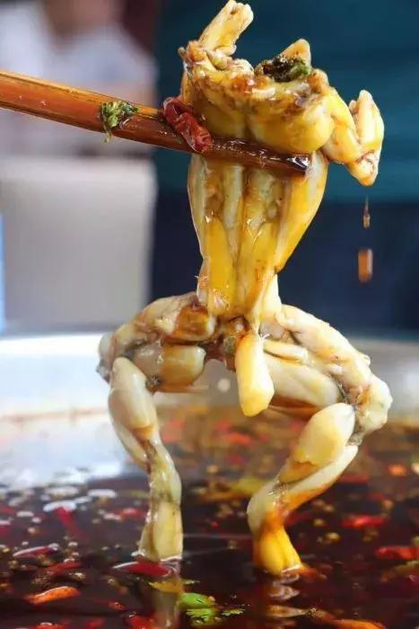 辣到冒汗的火锅,辣到爆火还想吃的美食