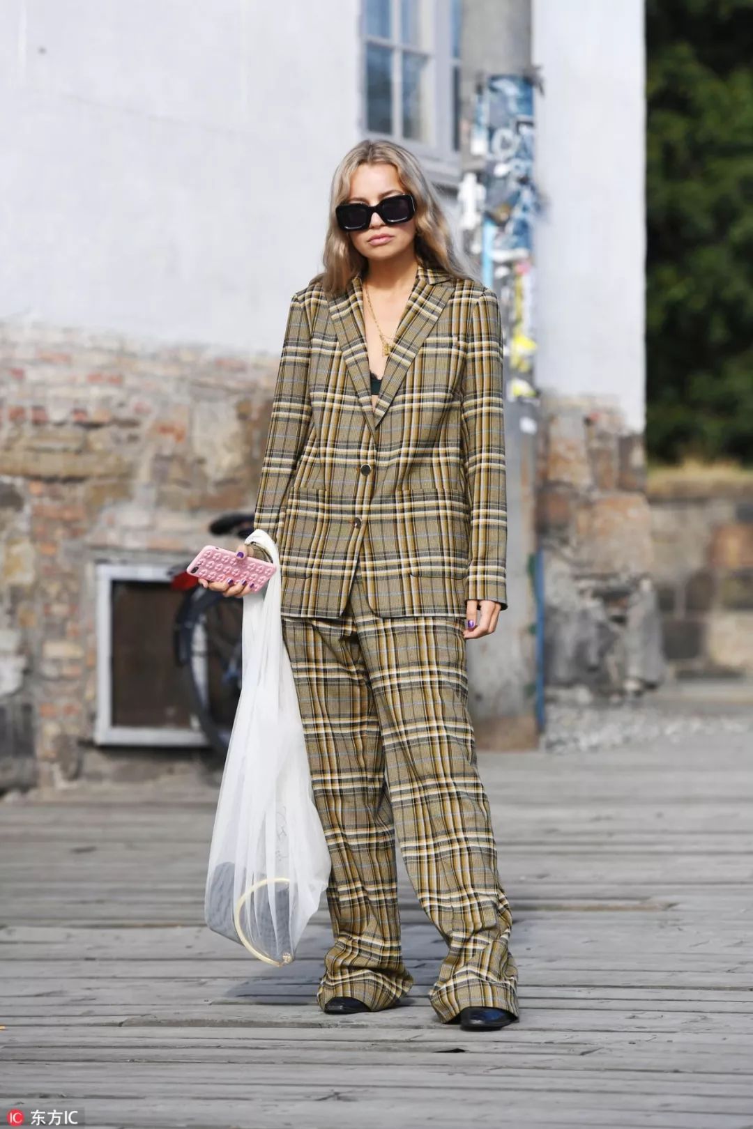 每天解锁一个新妆面,每天解锁一项变美技能