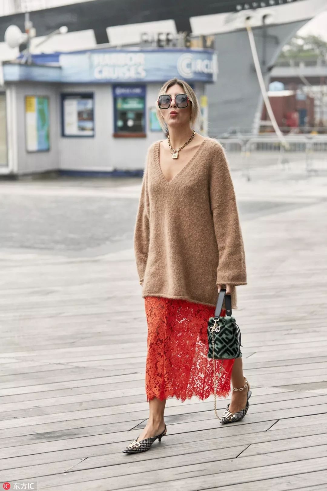 每天解锁一个新妆面,每天解锁一项变美技能