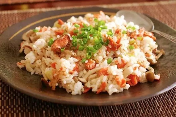 虹鳟与三文鱼最好的分辨方法,虹鳟鱼为什么不是三文鱼