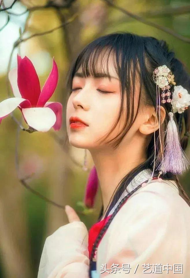 最触动心灵的十首诗词,9首打动人心的经典诗词