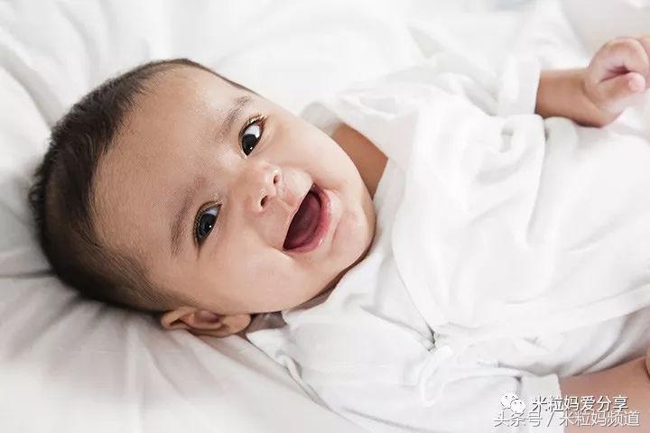 宝宝爱摸小鸡鸡,家长千万留个心眼!