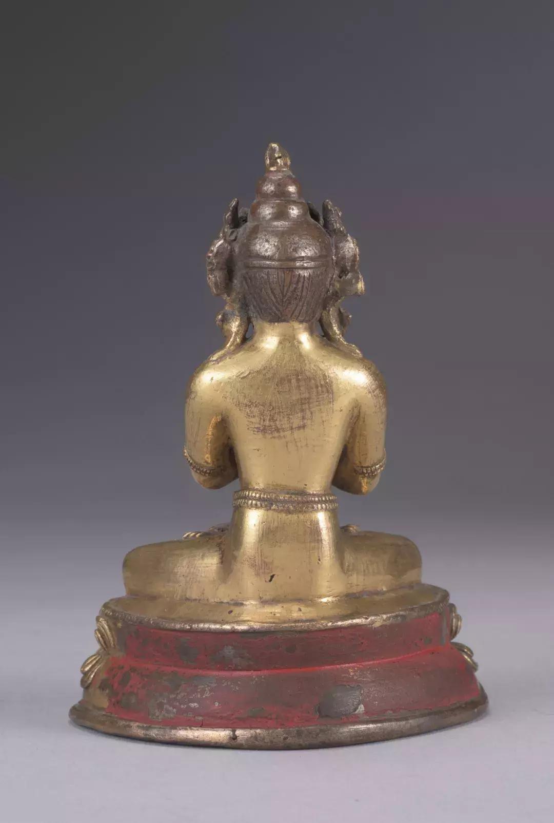 日本瓷器人间国宝拍卖,日本拍卖国宝价格表