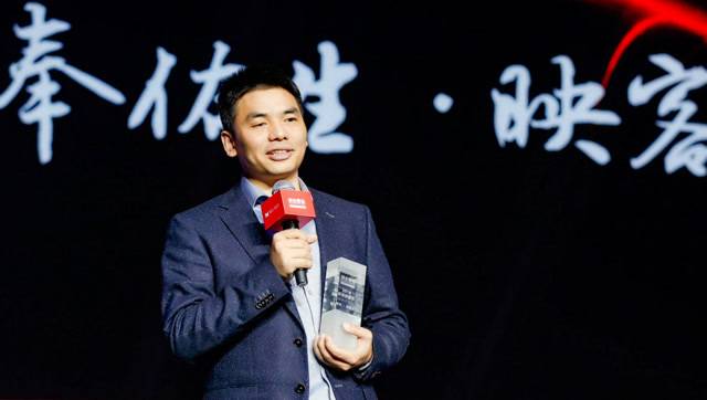 滚滚冰与火之舞和展哥哥在哪直播,冰与火之舞直播