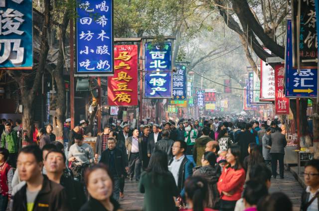 外地人和本地人美食街,只有外地人吃的美食街