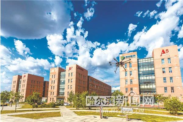 「改革开放40年」将昔日工业基地打造成哈尔滨新区产业支撑区｜从11处地标看哈经开区、平房区改革开放四十年发展变化