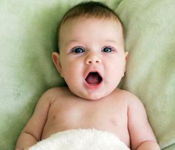 宝宝的扁桃体为何总发炎!有时还会引起发烧,到底该怎么办才好?