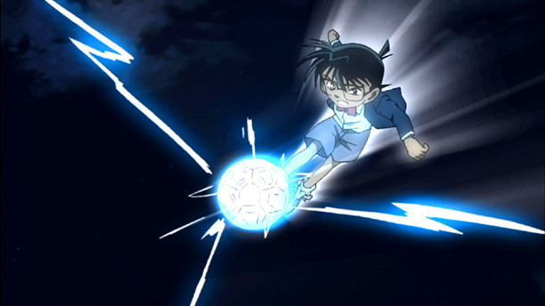 柯南的足球踢到哪些人,柯南的足球杀伤力多大国语版