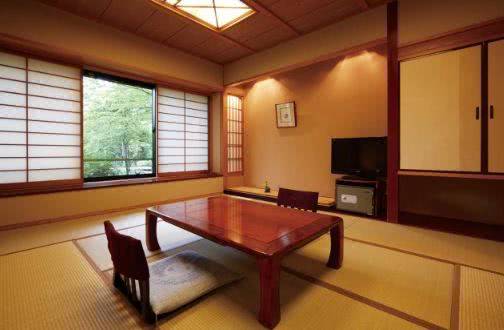 鏃ユ湰涔濆窞澶х敱甯冮櫌,鏃ユ湰涔濆窞姹ゅ竷闄㈡晥鏋滃浘