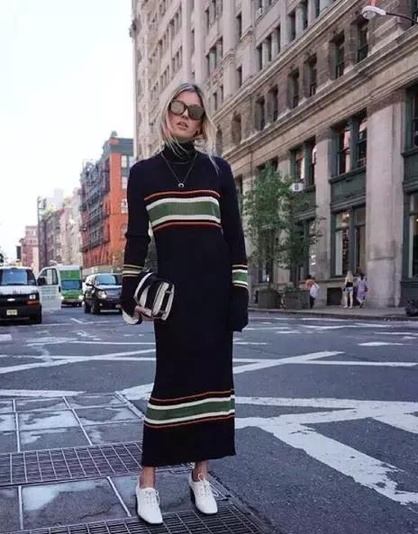 针织裙让你美出新高度,秋冬的针织裙穿搭
