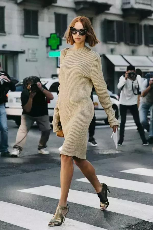 针织裙让你美出新高度,秋冬的针织裙穿搭