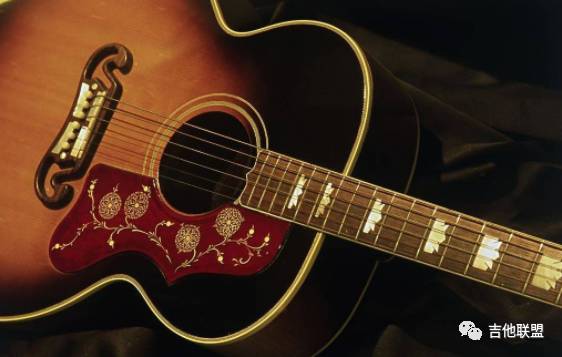 网上买琴行哪个品牌好价格合适,琴行选购的注意事项