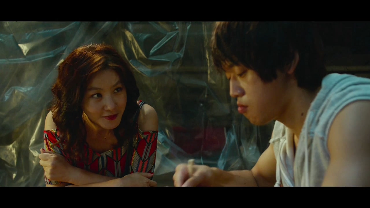 隔壁那人欠了巨额水费，人却失联了：韩国电影无尿点系列