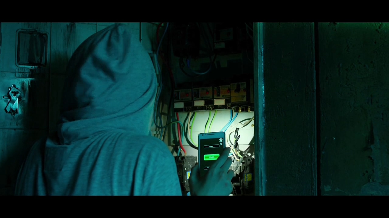 隔壁那人欠了巨额水费，人却失联了：韩国电影无尿点系列