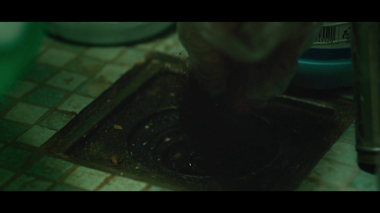 隔壁那人欠了巨额水费，人却失联了：韩国电影无尿点系列