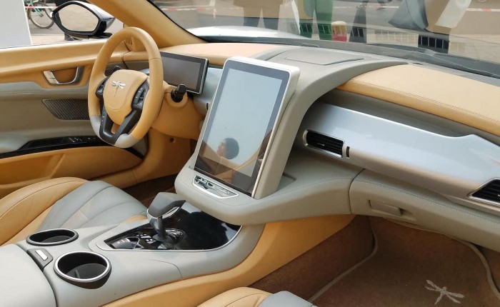 长城华冠现在怎么样了,长城华冠和长城汽车有关系吗