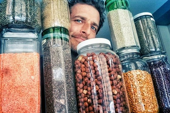 这位给哈里王子拍婚纱照的摄影师，把最美的明星统统带到上海