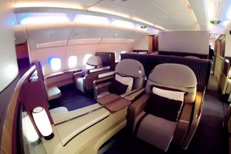 经济舱有啥福利,公务舱可以享受哪些经济舱服务