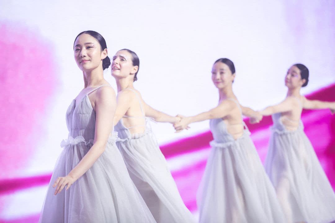 许魏洲助阵惊呆全场,许魏洲跳舞的综艺节目