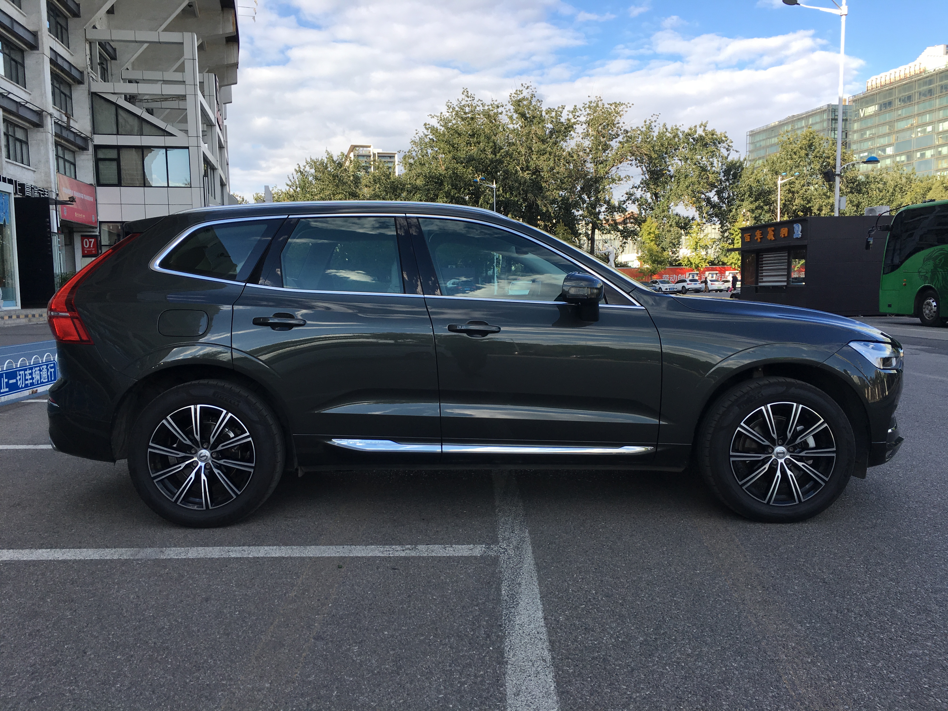 北欧高性能插混suv沃尔沃xc60试驾,2020款沃尔沃xc60深度试驾