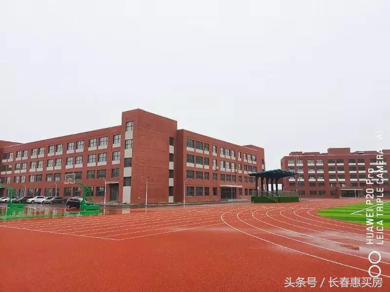 吉大师附小经开区校区,长春10所最好的中小学