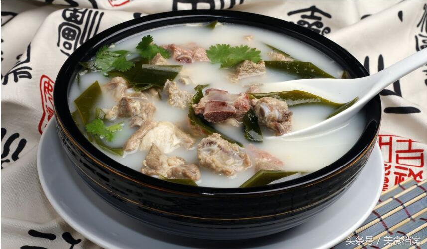 怎么炖排骨软烂不柴好吃,炖排骨肉比较硬又柴是怎么回事