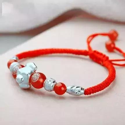 本命年可以佩戴转运珠吗小孩,属牛中年男士本命年佩戴转运珠