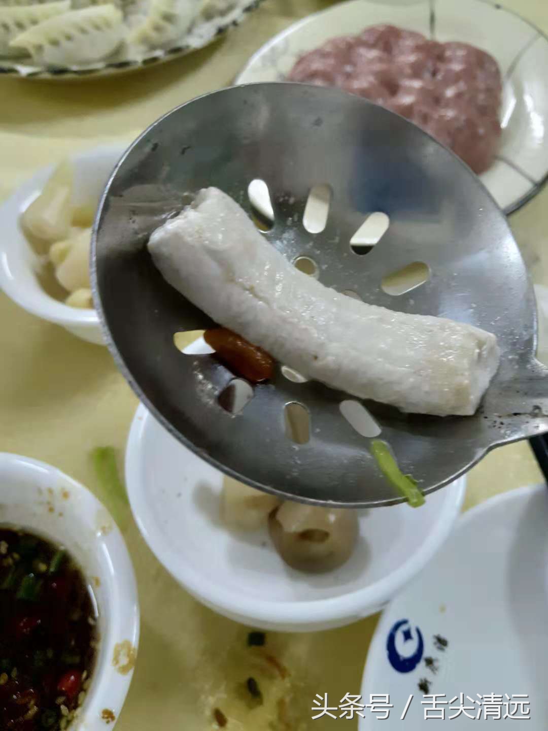 记得暴龙哥那两只驴仔吗?来清远了,人们都到这排队宠幸,爆场!