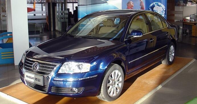 手握30万选汽车还是摩托,手握3万买什么车