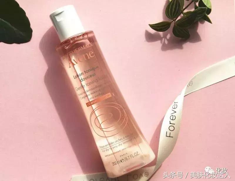 脸上长痘痘闭口推荐什么大牌水乳,换季脸干反复长痘推荐水乳