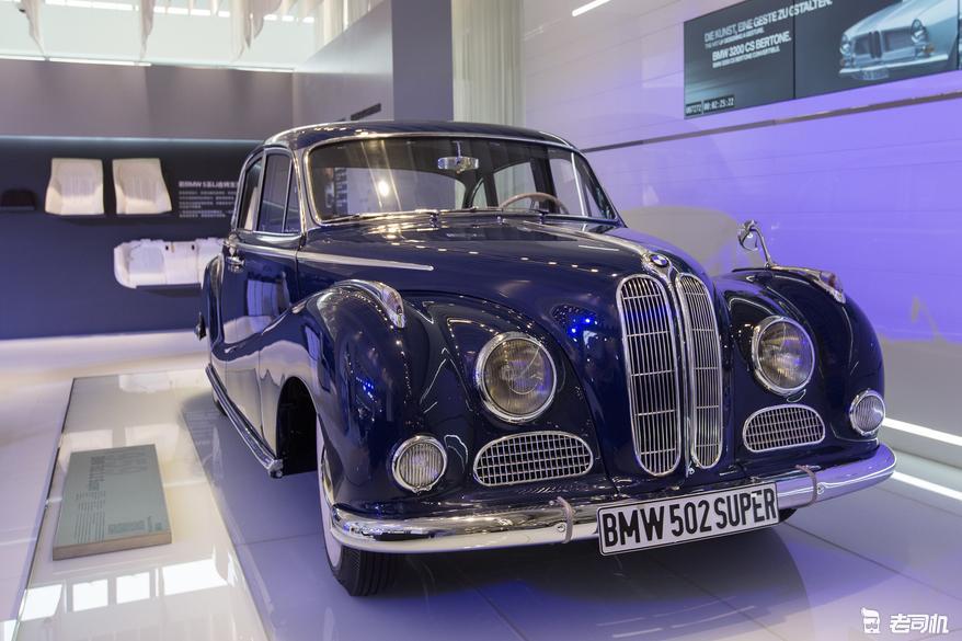 经典老车宝马z8,宝马507和z8