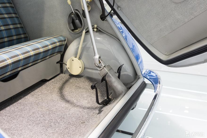 经典老车宝马z8,宝马507和z8