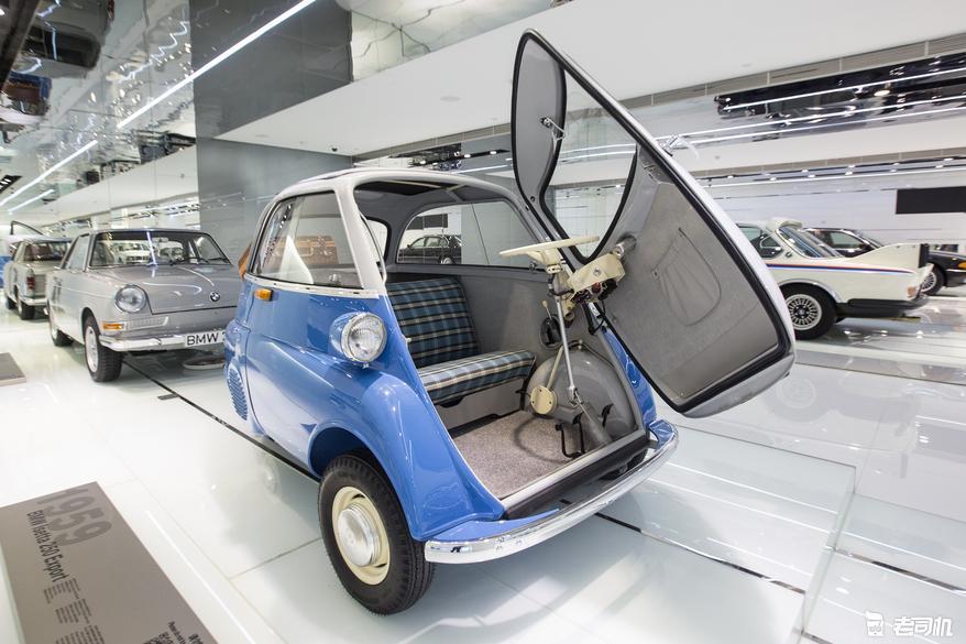 经典老车宝马z8,宝马507和z8