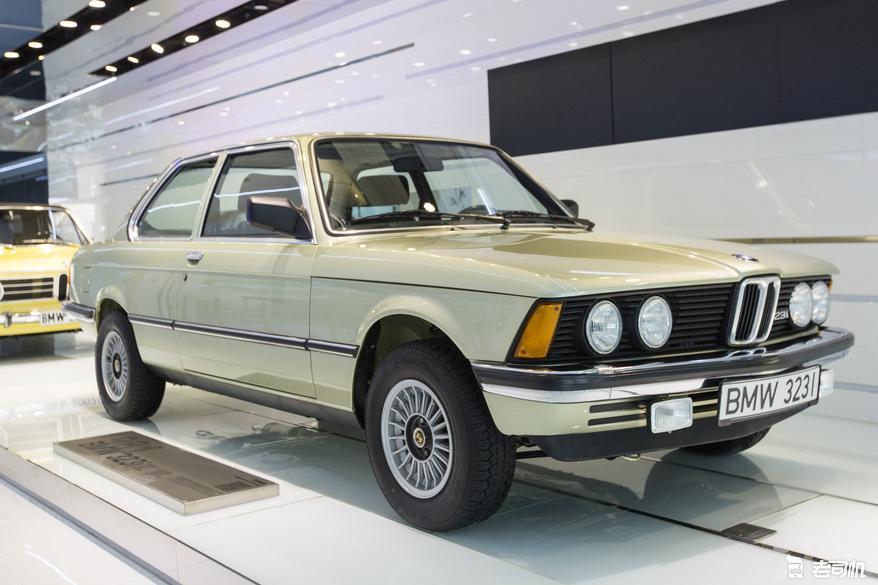 经典老车宝马z8,宝马507和z8