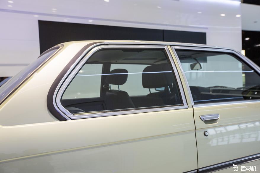 经典老车宝马z8,宝马507和z8