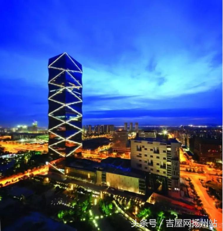 「金奥文昌公馆」全球热议！为什么五星级酒店旁才叫顶级豪宅！