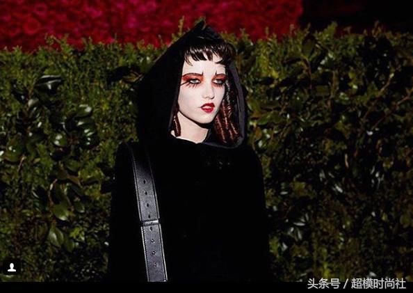 美版小松菜奈，厌世颜小仙女，私底下却是沉迷丧文化的病娇宅？