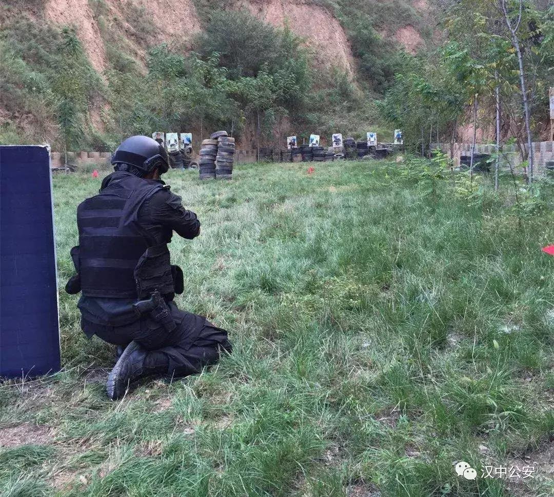 汉中公安特警大练兵,汉中市巡特警大练兵