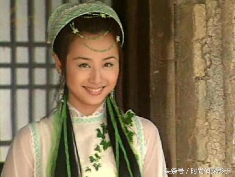 裹蕾丝头巾的古装女子，曹颖温婉、陶虹清新、罗海琼清纯可人