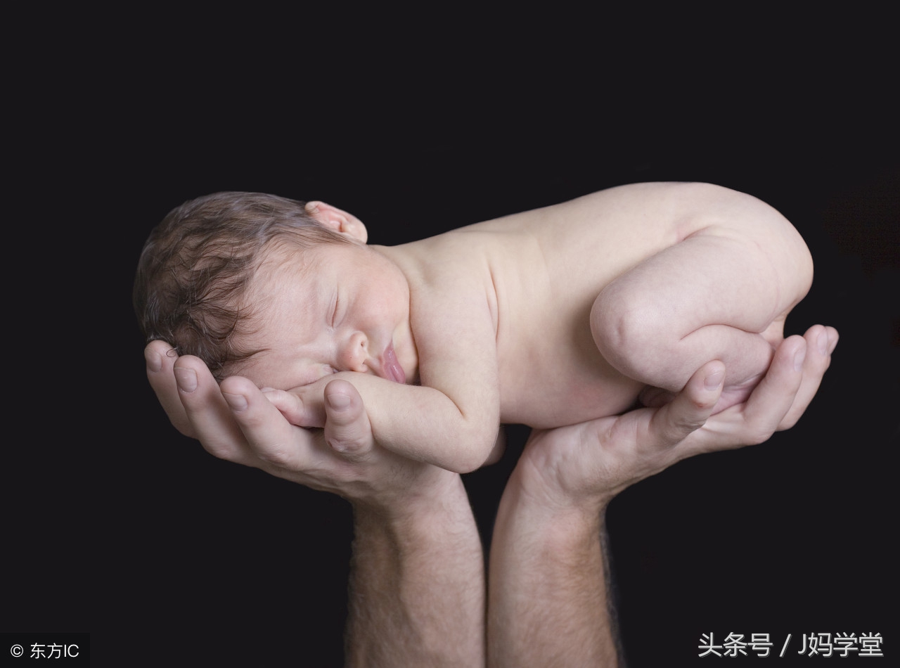 分辨儿童发烧,宝宝发烧症状判断及处理