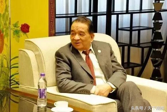 这位潮商是第13代传承人,凭一支药膏打天下,今为潮汕添高颜值新景