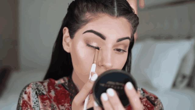 秋冬日杂妆容教程,秋日浓情复古妆容