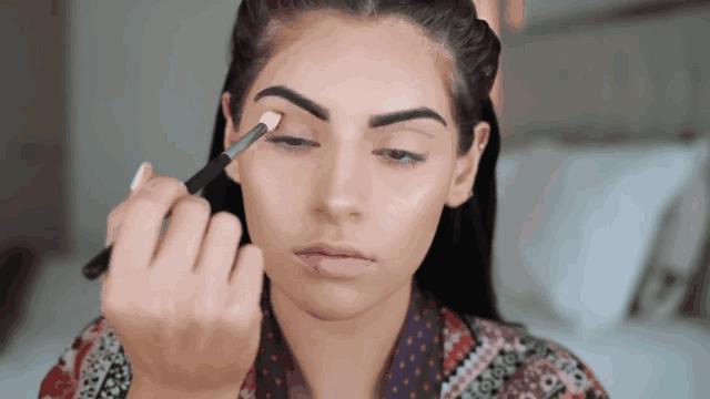 秋冬日杂妆容教程,秋日浓情复古妆容