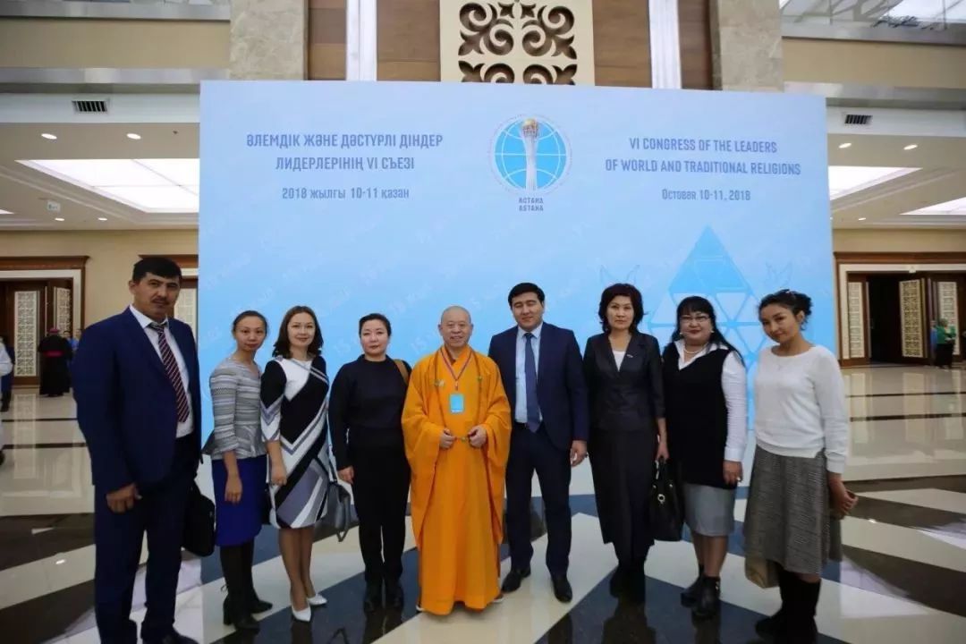 佛教人士参加全国人大代表会议,东林寺释纯一法师