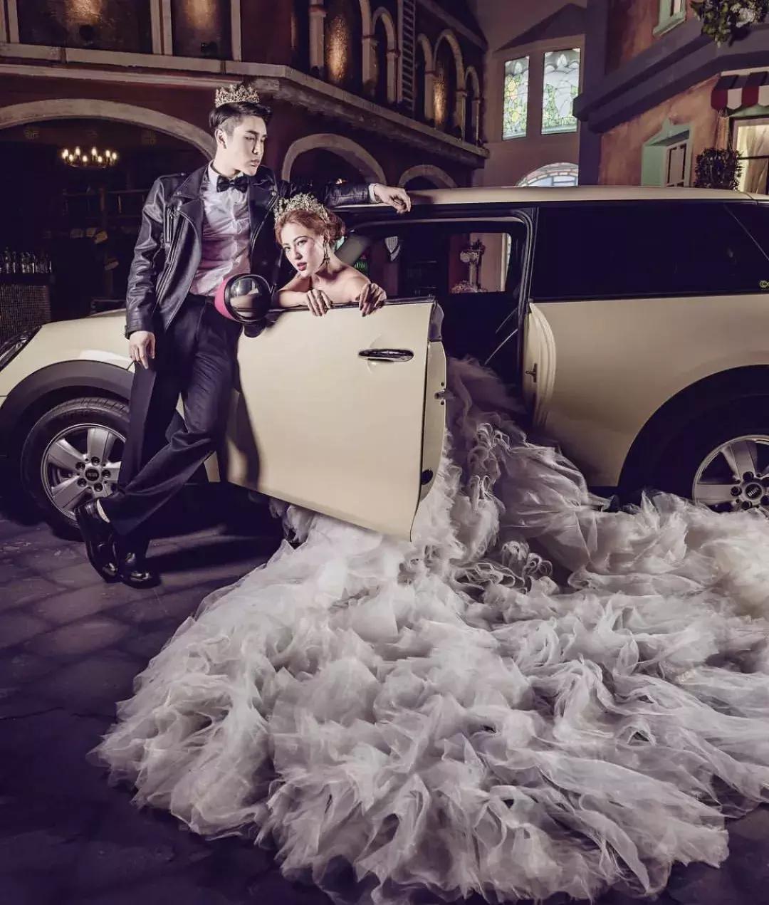 小个子拍婚纱照能拍出高级感,婚纱照拍摄怎么摆姿势更上镜