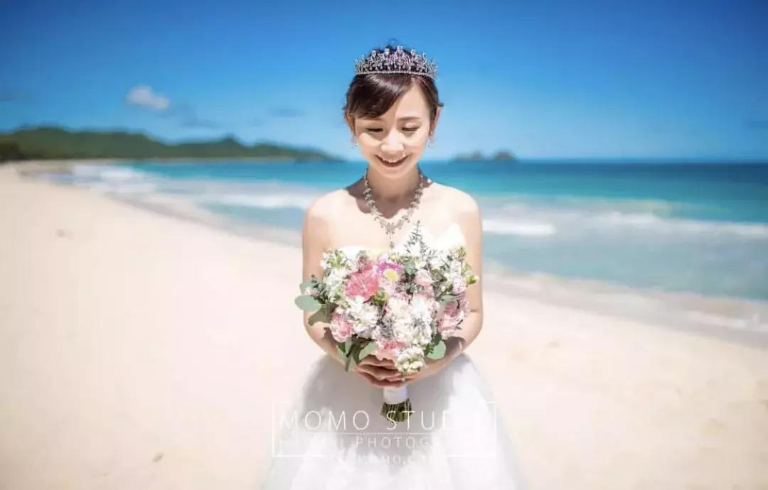 小个子拍婚纱照能拍出高级感,婚纱照拍摄怎么摆姿势更上镜