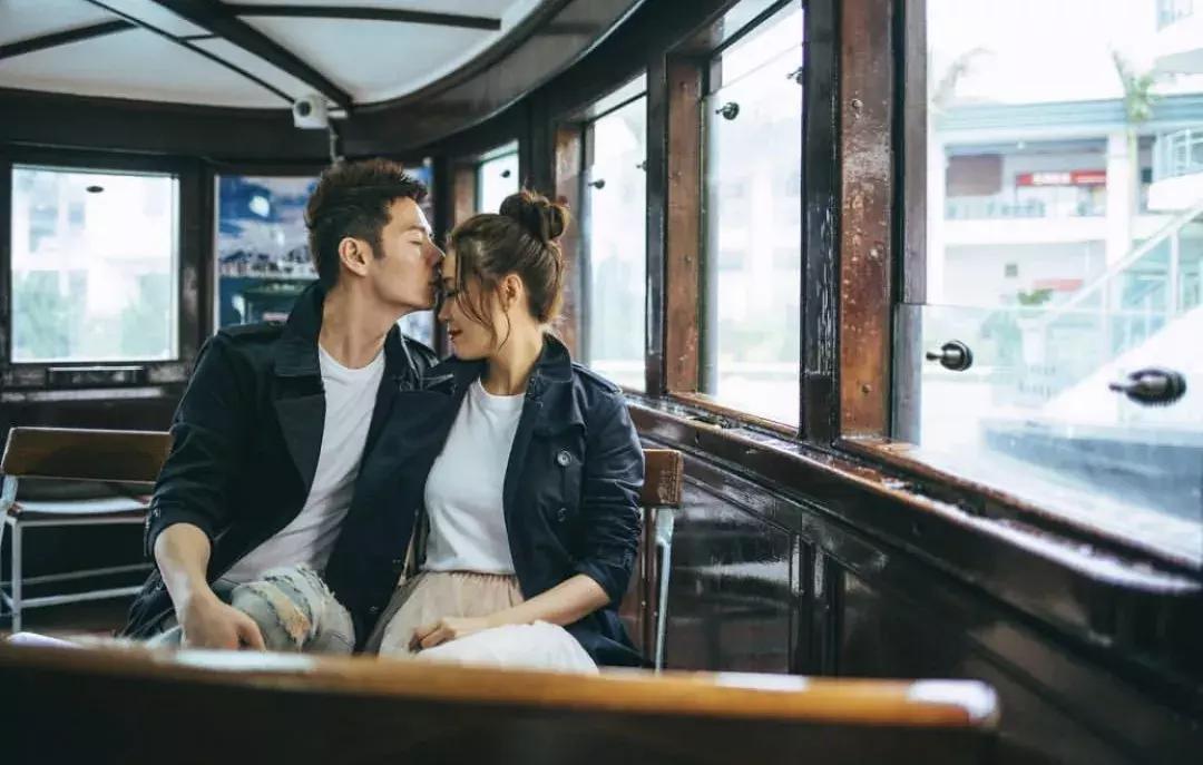 小个子拍婚纱照能拍出高级感,婚纱照拍摄怎么摆姿势更上镜