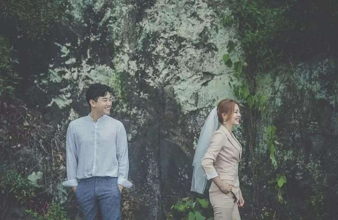 小个子拍婚纱照能拍出高级感,婚纱照拍摄怎么摆姿势更上镜