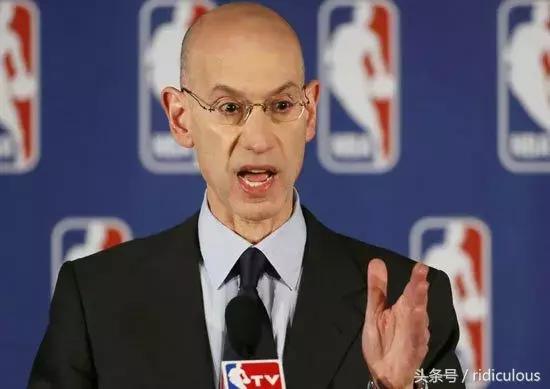 萧华打篮球,萧华重返顶级球队