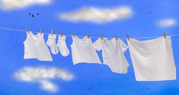 白衣服混色变白最快最简单的方法,白衣服变色怎么恢复原色